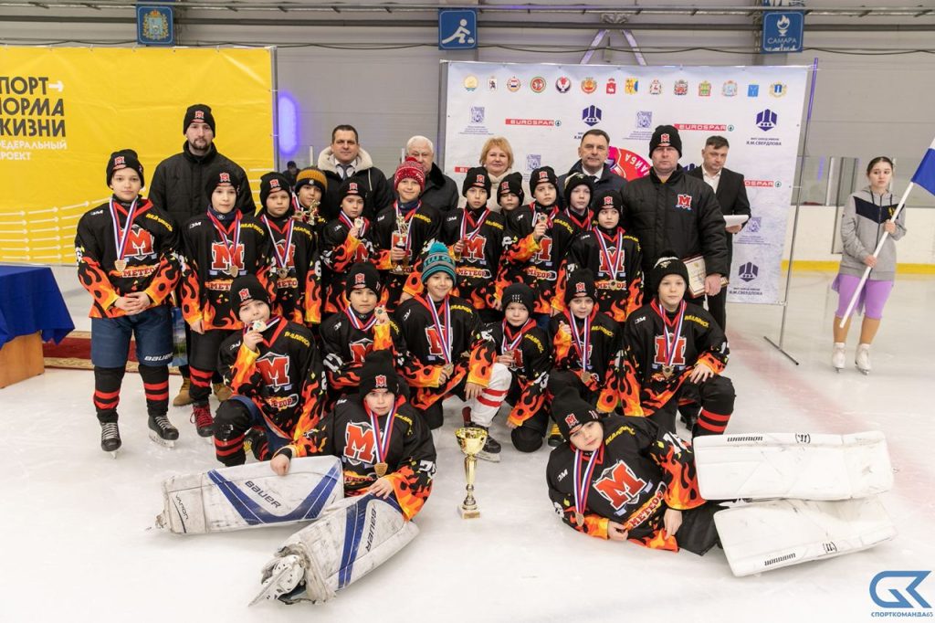 В Самарской области наградили победителей регионального этапа Всероссийских соревнований «Золотая шайба»