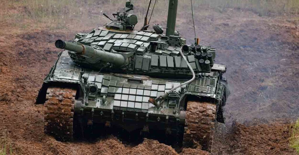 Усиленные танками подразделения ВС РФ начали атаки Авдеевского коксохима