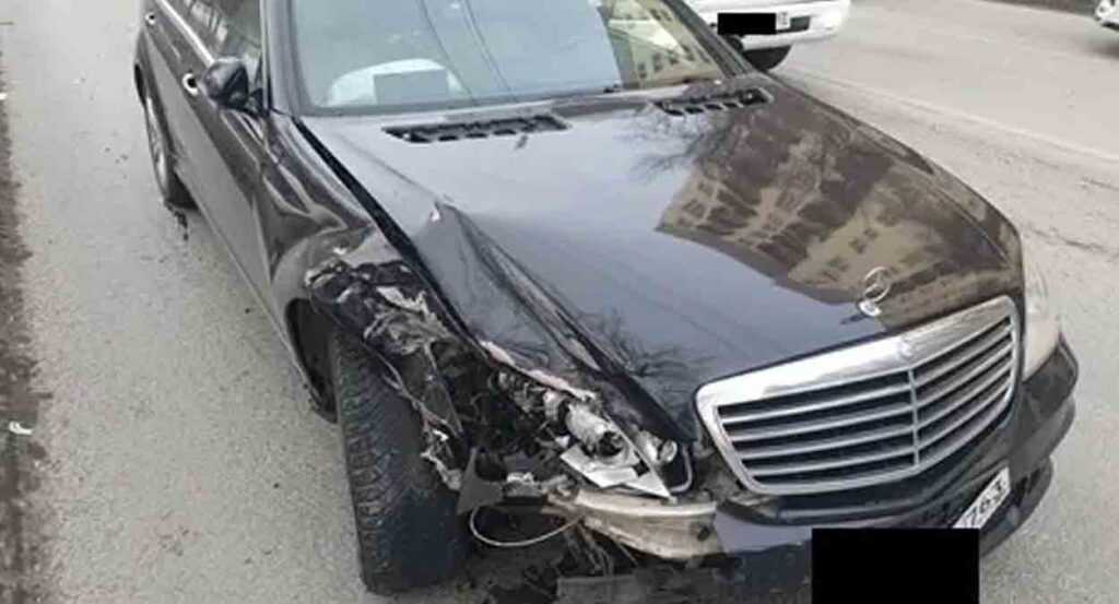 Очень дорогая авария: в Самаре водитель без прав спровоцировал двойное ДТП