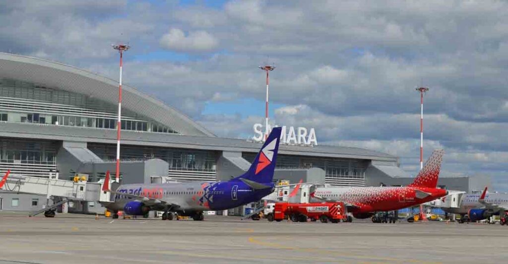 В аэропорту «Курумоч» из-за атаки беспилотников задержали вылеты в Москву