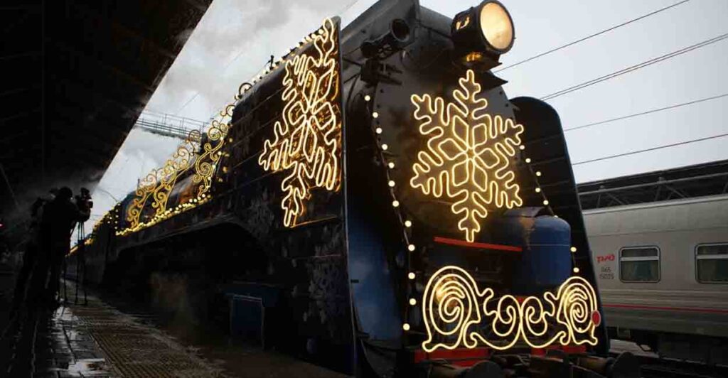 На встречу поезда Деда Мороза в Самаре пришли почти 9 тысяч человек