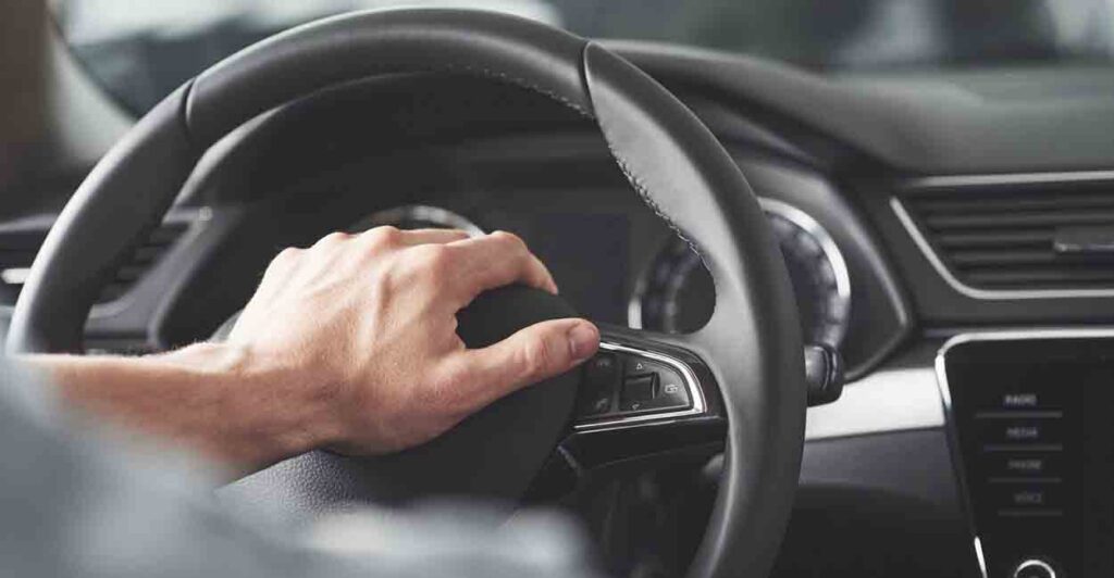 Самарским водителям напомнили об автоматическом продление прав на три года