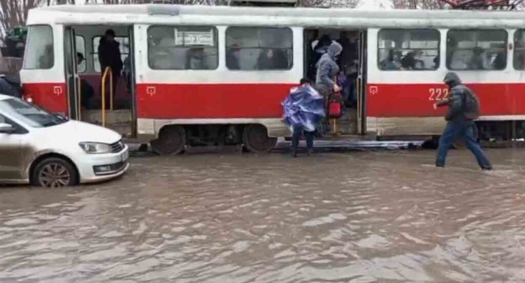 В Самарской области назвали причины затопления улиц