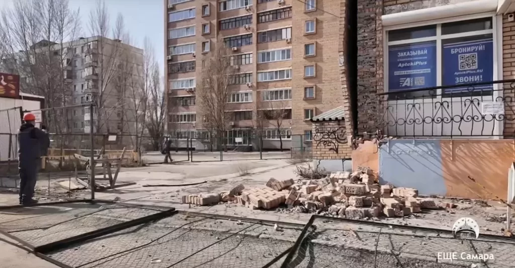 Самарская прокуратура контролирует перенос срока ремонта дома с обрушенной стеной
