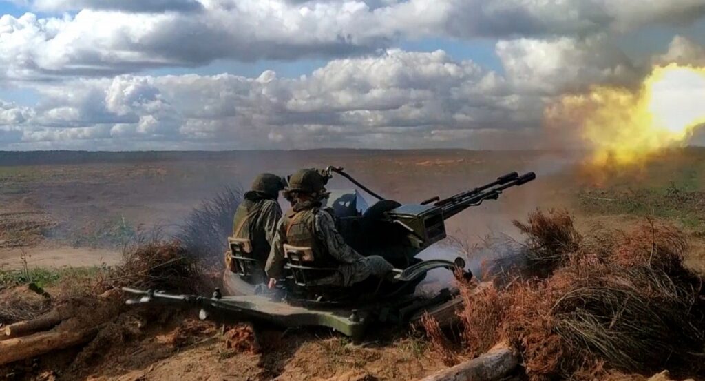 Сотни боевиков «Азова»* уничтожены под Часовым Яром, заявил советник главы ДНР