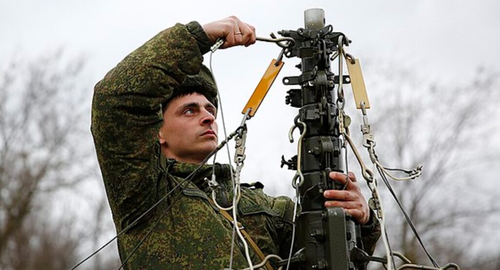 Украинские военные остались без связи и перестреляли друг друга