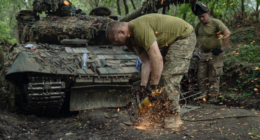 Украинские солдаты полностью перешли на свою и западную военную технику