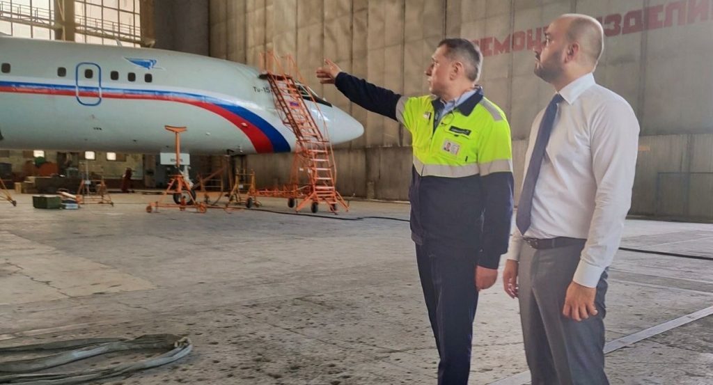 Врио губернатора Самарской области оценил мощности завода «Авиакор»