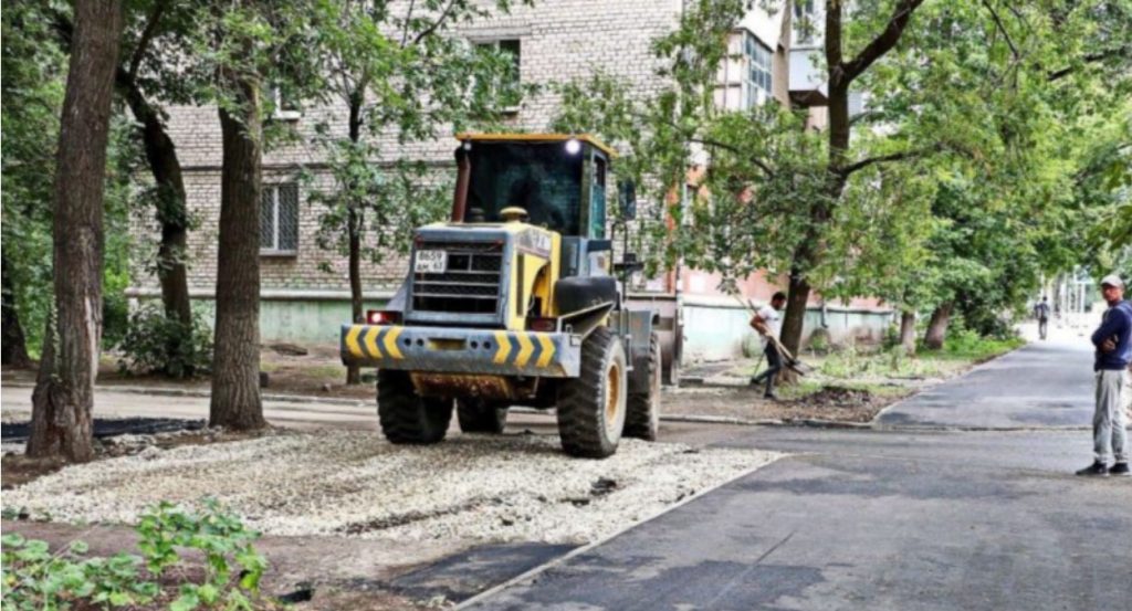 В Самаре на улице XXII Партсъезда от «Роспосуды» началась укладка асфальта