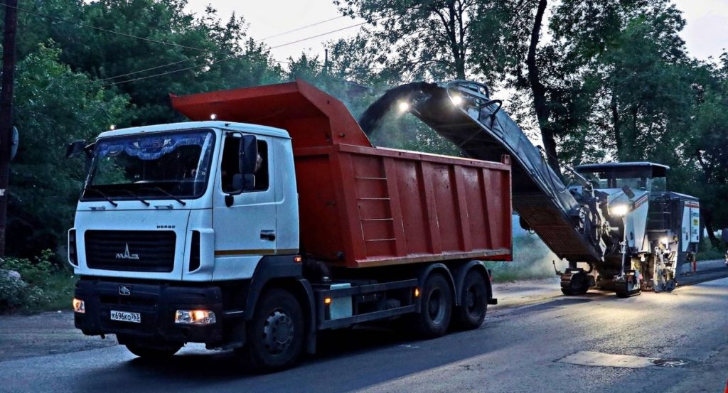 В Самаре на проезде Мальцева завершили фрезеровку старого асфальта