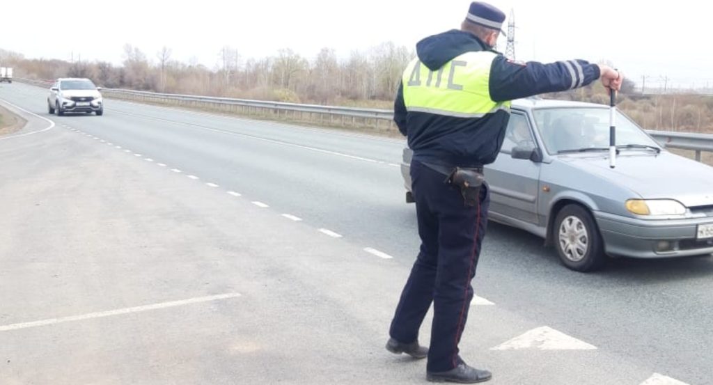 В Самарской области водитель из-за тонировки авто оказался в спецприемнике