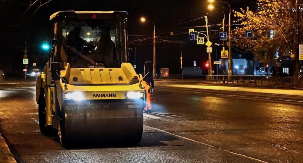 На улицах Самары продолжается ремонт тротуаров и дорог