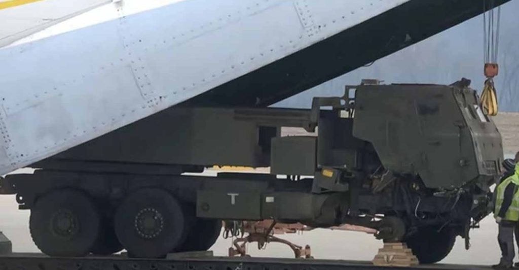 Процесс эвакуации в США с Украины РСЗО HIMARS попал на фото