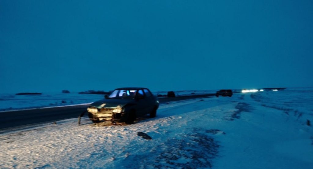 На трассе в Самарской области произошло ДТП с участием трех автомобилей