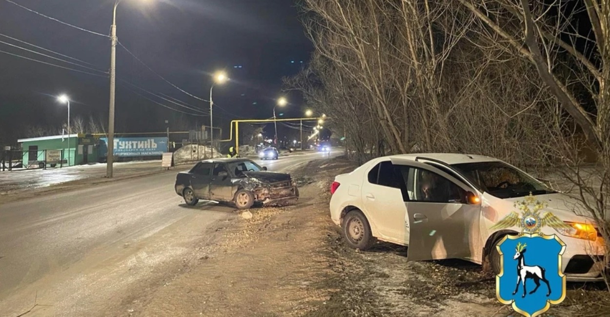 В Самаре 8 марта произошло ДТП с LADA Priora и Renault Logan