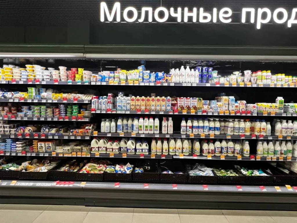 Одни антибиотики и пальмовое масло: Роскачество добавило в черный список марки популярного молока