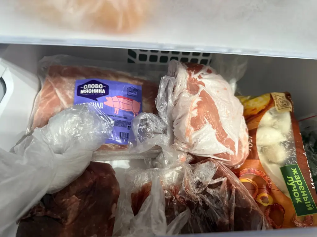 Размораживаю мясо без микроволновки за считанные минуты: научили в деревне