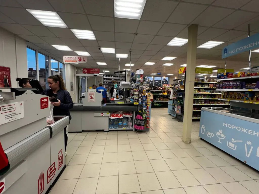 Продавцы это никогда не покупают и вам не советуют: какие 5 продуктов стоит обходить стороной в магазине
