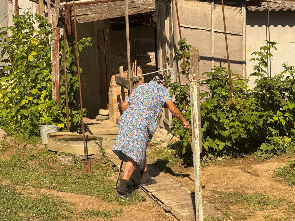 Тем, у кого есть пожилые родители: должны прочитать это хотя бы раз в жизни мудрое стихотворение Дементьева — чтобы потом не сожалеть
