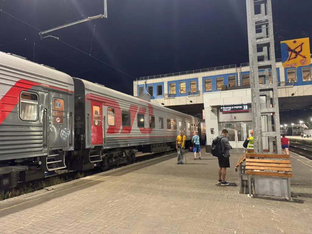 Проводница предупредила про ночную посадку. Но никто и подумать такого не мог