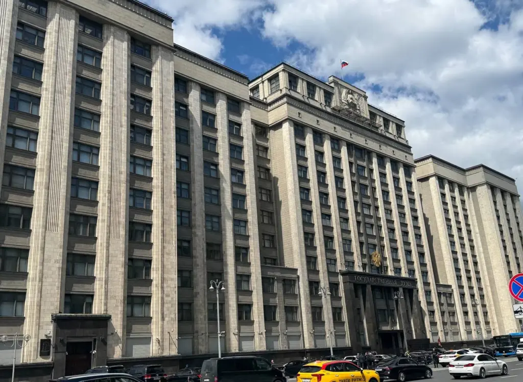 Малый бизнес и самозанятые смогут получить кредитные каникулы — депутат Демченко