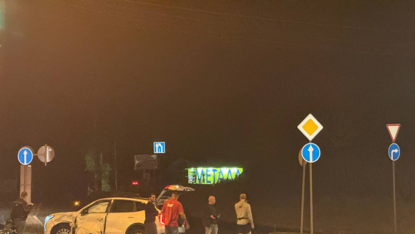 В Самаре в ночной аварии погибла девушка на мотоцикле