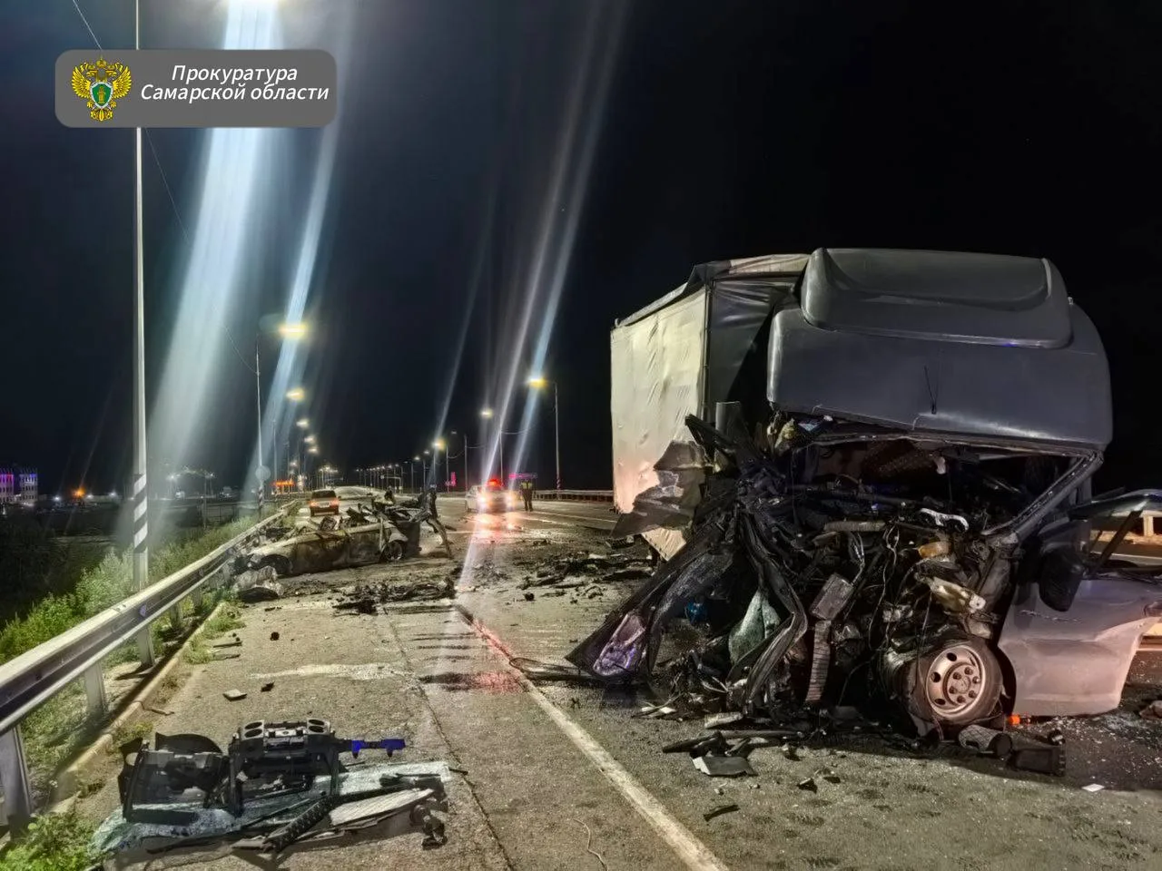Сообщается о четырёх жертвах в страшной ночной автомобильной аварии под Самарой 12 сентября