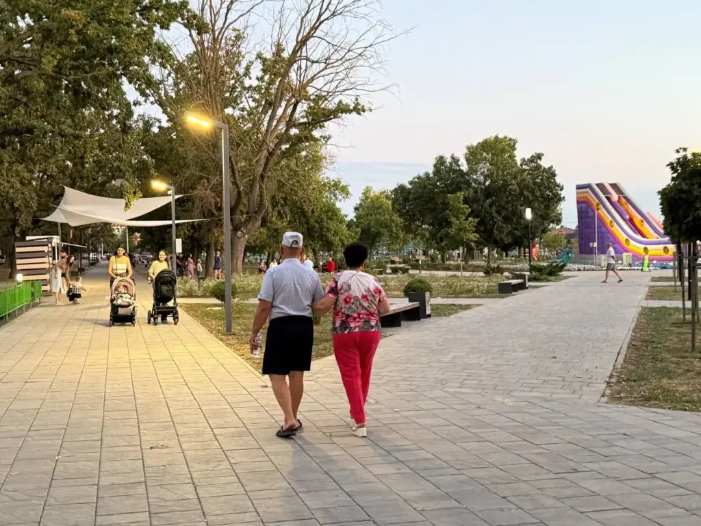 С понедельника для всех пенсионеров станет бесплатным: эта льгота будет работать для всех 