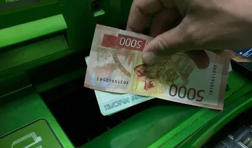 Как переводить деньги друзьям и близким, чтобы банк не блокировал карту: 6 советов от работника Банка РФ
