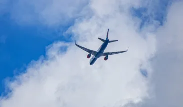 Над Самарой авиалайнер совершил второй круг из-за опасности столкновения