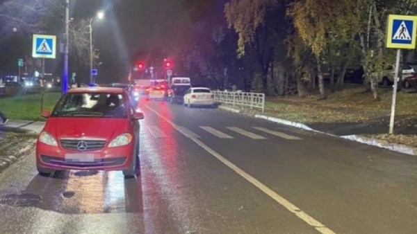 В Самаре автоледи на Mercedes-Benz сбила 44-летнюю женщину