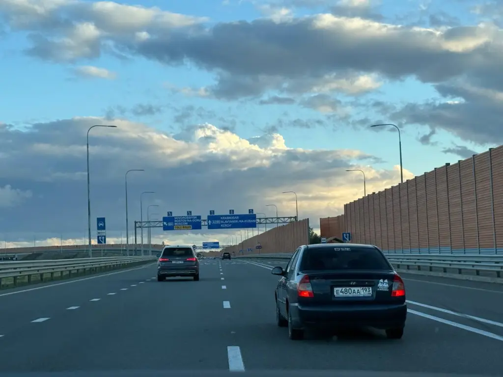 Эти изменения в ПДД не заметили даже опытные водители — запомните обязательно, чтоб не нарушить