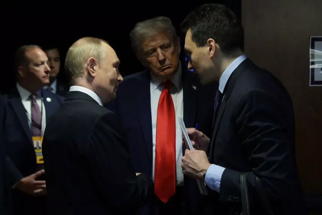 Путин и Трамп провели переговоры по телефону. Что известно?