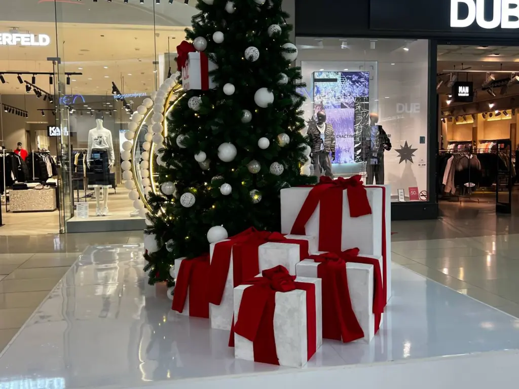 Январские праздники сдвигают из-за обстановке в стране: новогодние каникулы 2025-2026 теперь будут другими