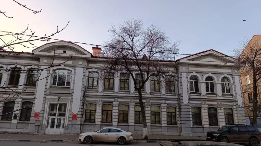В историческом центре Самары стартовал капитальный ремонт здания СГИКа
