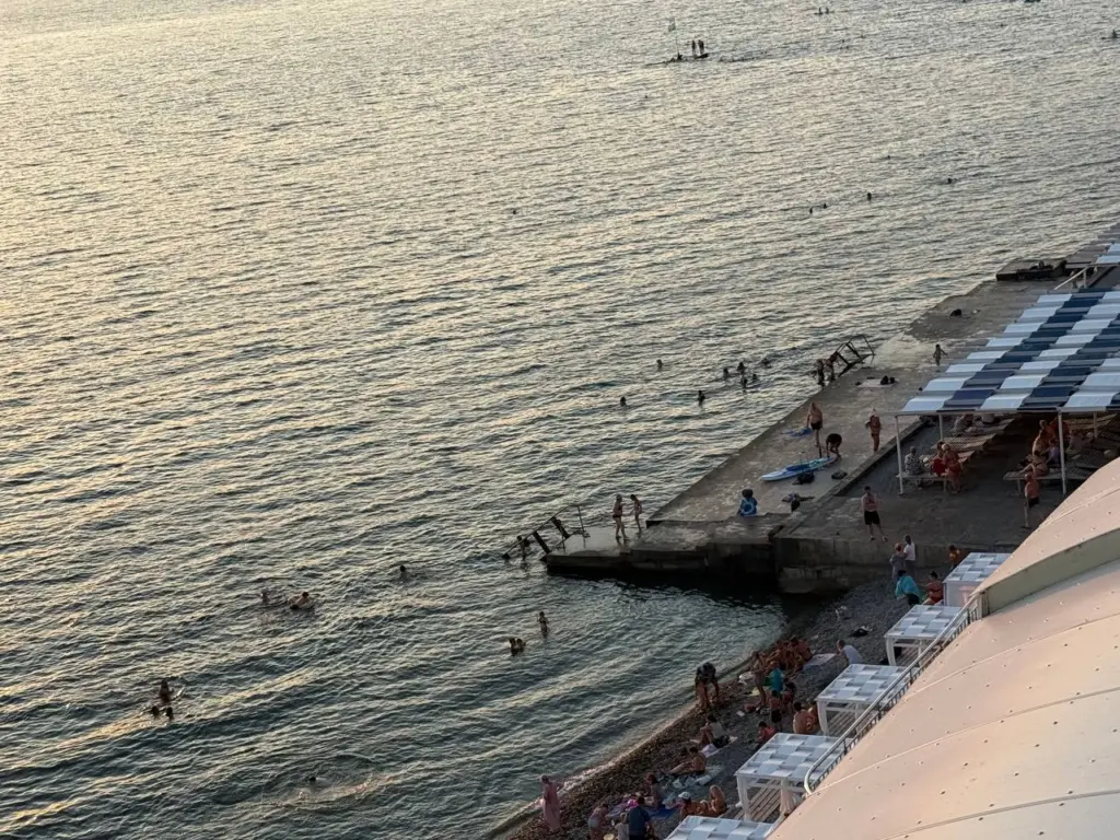 Здесь терпеть не могут русских: 4 курорта, где русскоговорящих туристов терпеть не могут — даже чаевые не помогают