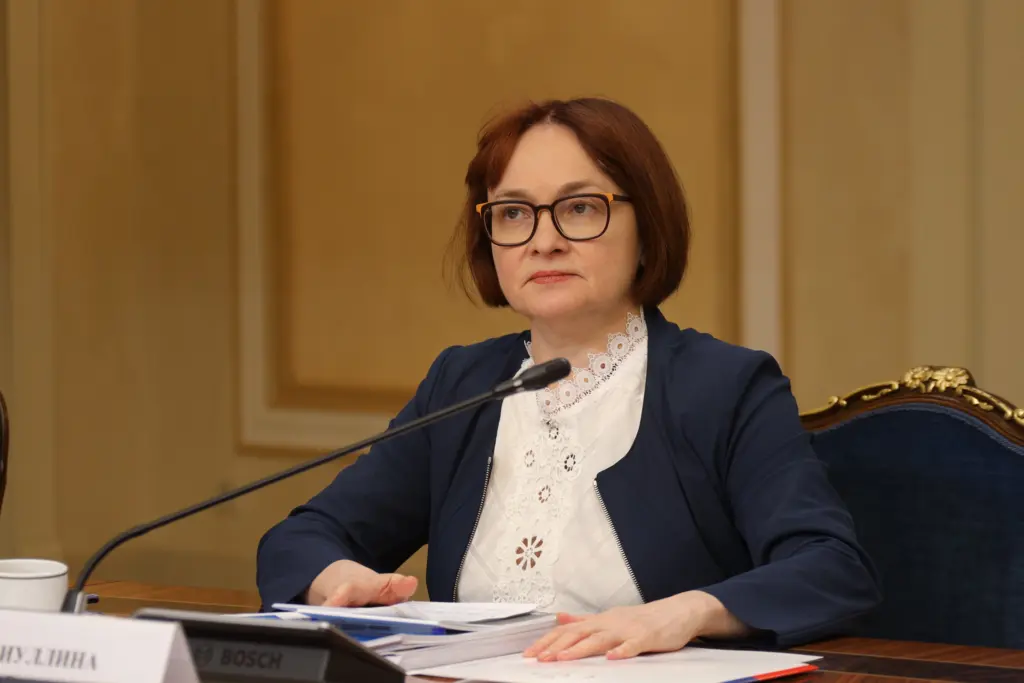 «Перегнули палку»: Набиуллина признала чрезмерность блокировок счетов россиян