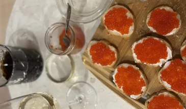 Ценный совет для новогоднего стола: какую икру выбрать, чтобы не переплатить и порадовать гостей