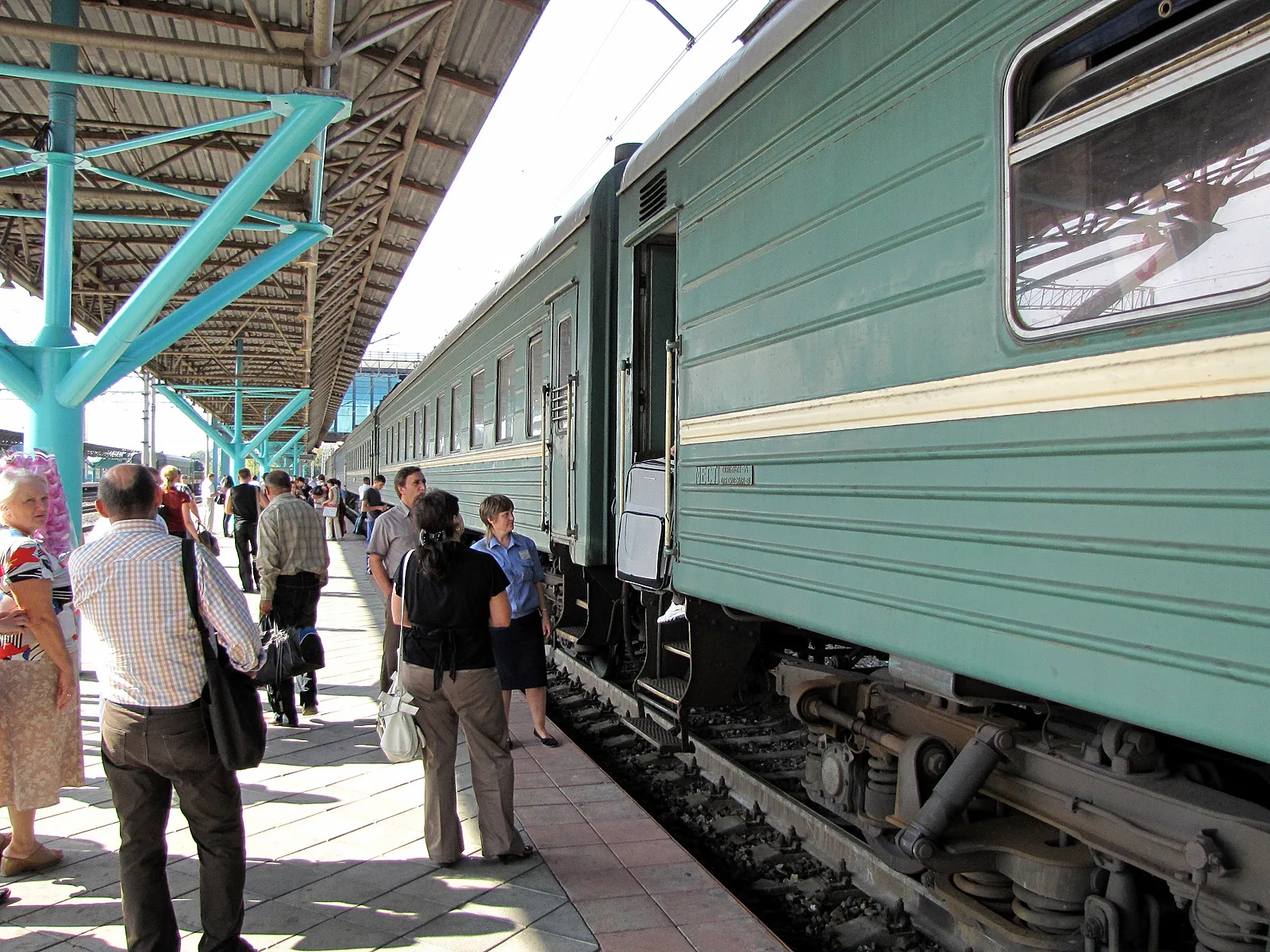 Дополнительные поезда запустят из Самары в Москву и Адлер в новогодние праздники Дополнительные поезда запустят из Самары в Москву и Адлер в новогодние праздники