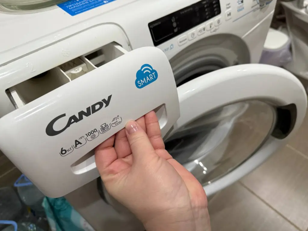 Хозяйка квартиры просила делать с ее стиралкой один раз в год необычную манипуляцию: теперь делаю так же