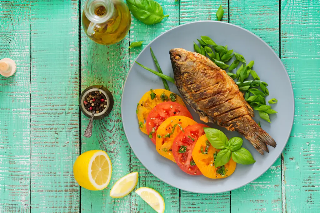 Жарю рыбу только на этом масле — оно лучше во всем: получается вкуснее мяса и деликатесов