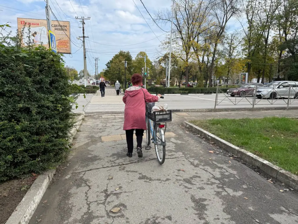 Как важно вовремя: мудрое стихотворение Дементьева, над которым будет рыдать даже взрослый — нужно хоть раз прочитать каждому