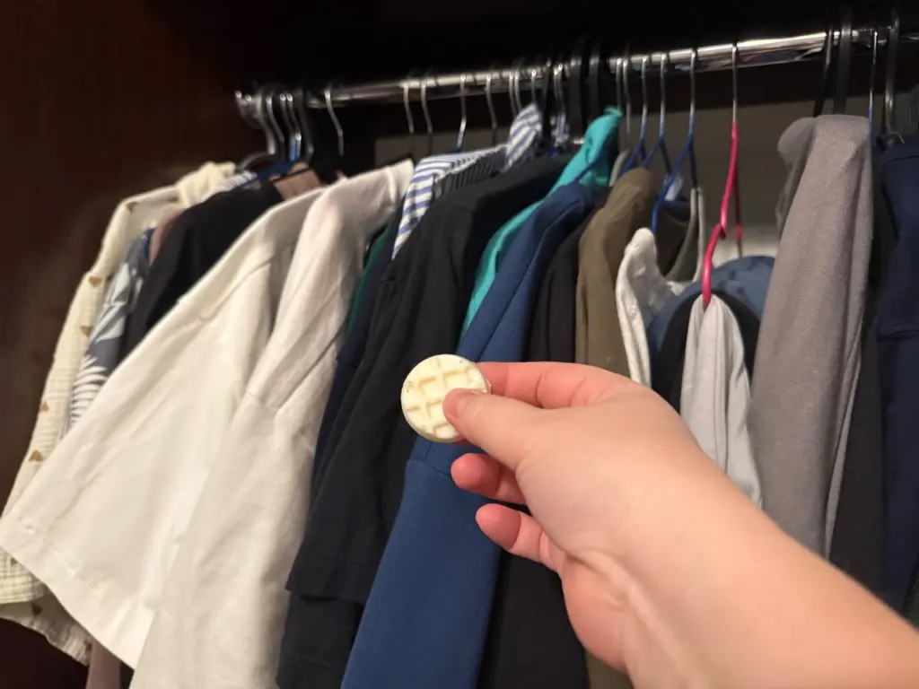 1 таблетка в шкаф и белье благоухает свежестью — тухлого запаха больше нет и не будет