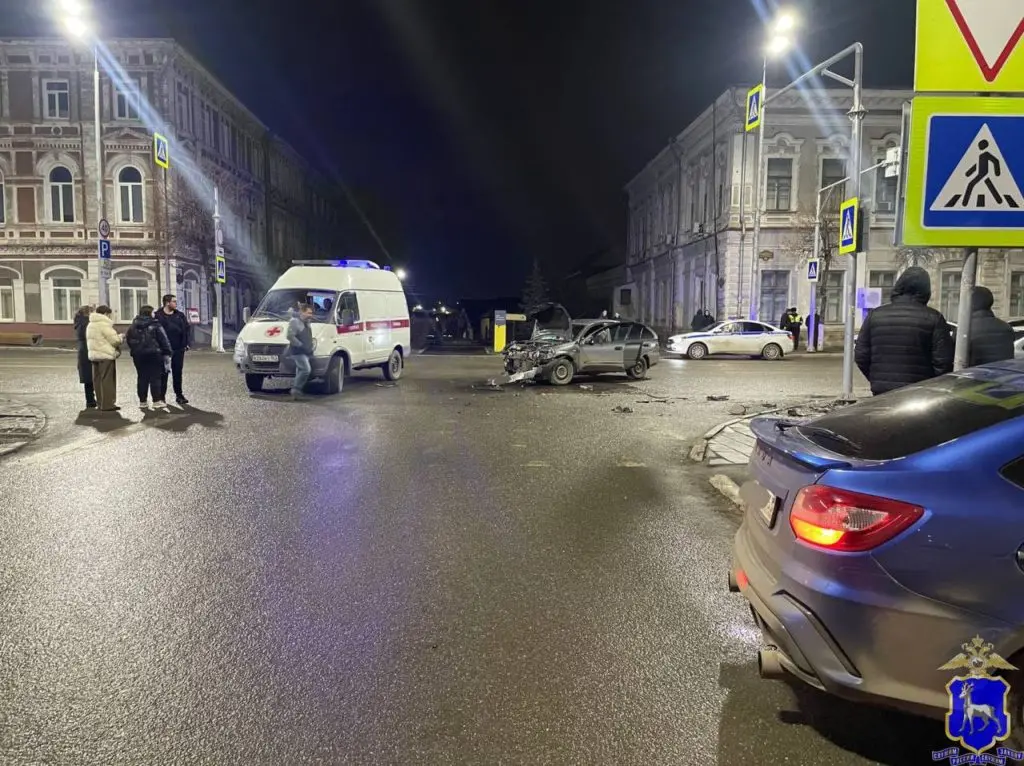 Четыре молодые женщины оказались в медицинском учреждении после серьезной автомобильной аварии в Самарской области