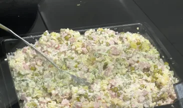 Ни грамма сои, 100% мясо: эксперты Роскачества назвали лучшую колбасу для «Оливье» к Новому году