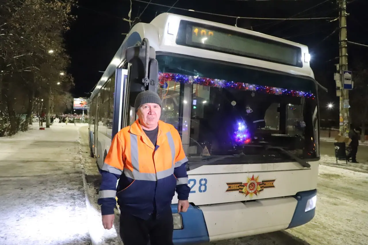 троллейб украш 5