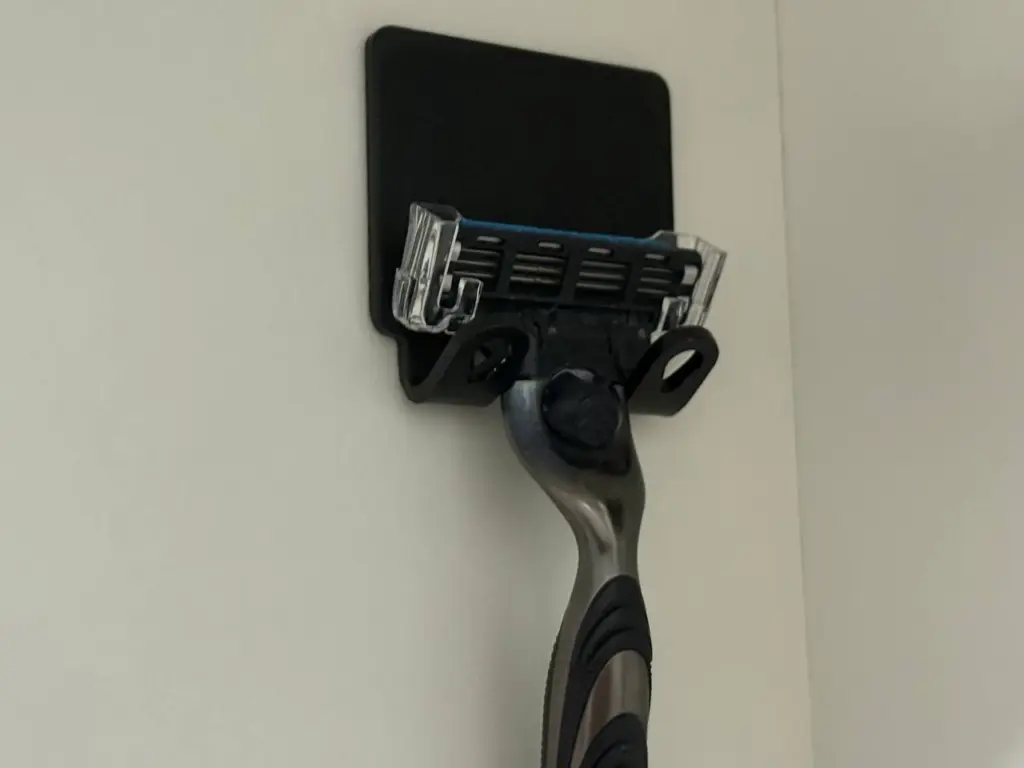 Забудьте о покупке станков навсегда! Простой трюк с фольгой вернет лезвию остроту — понадобится 30 секунд