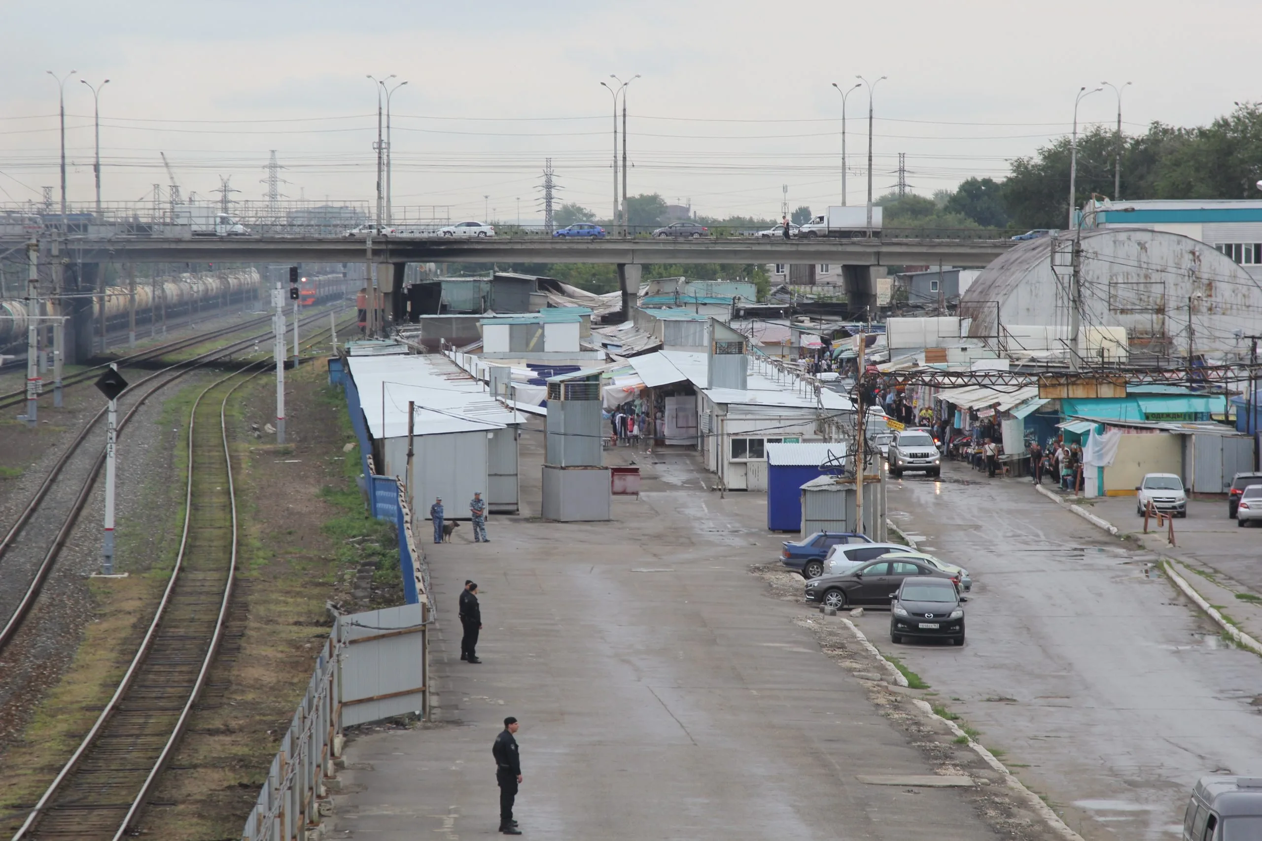 Часть рынка в 15-м микрорайоне Самары снесут из-за строительства магистрали