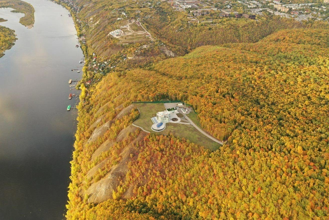 Самарский суд вернул землю с богатой резиденцией в памятнике природы государству Самарский суд вернул землю с богатой резиденцией в памятнике природы государству