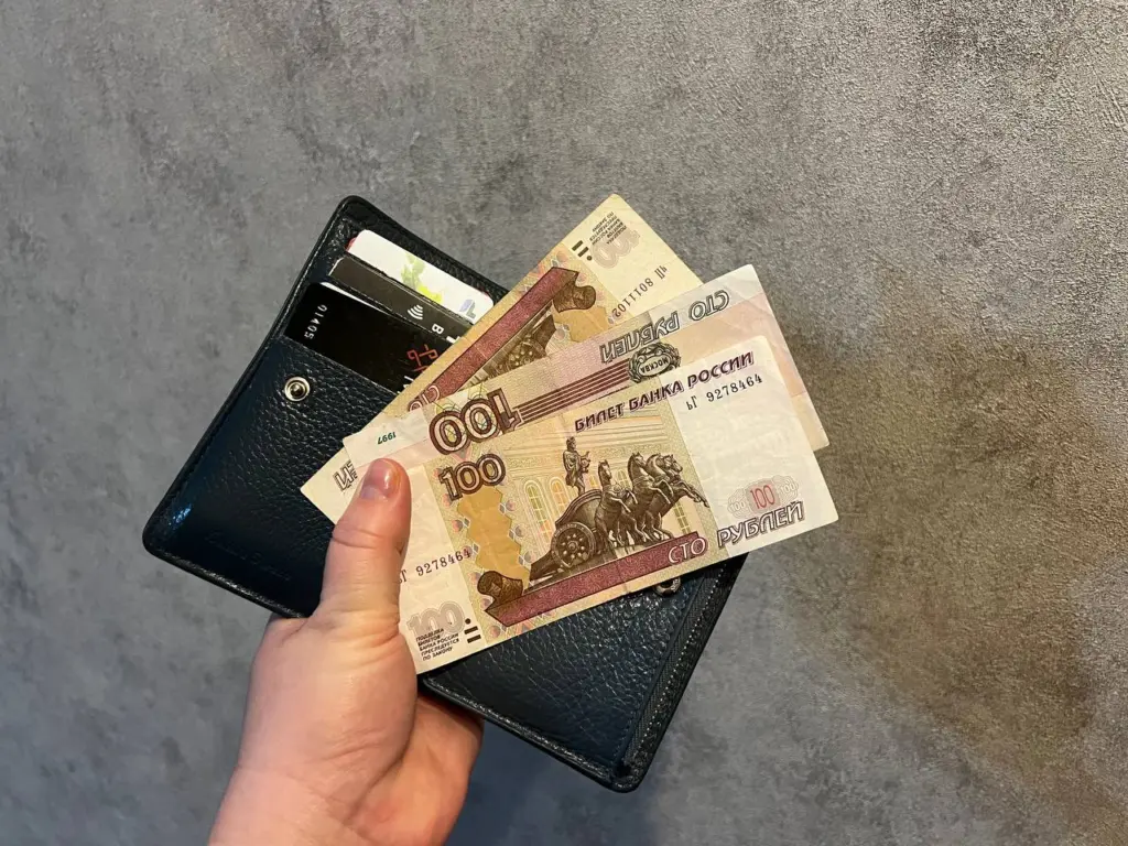 Пенсионеры получат две выплаты в декабре: кому и когда